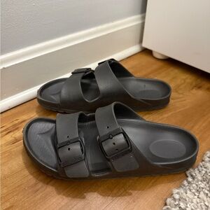 Women’s 38 Rubber Birkenstock Arizonas